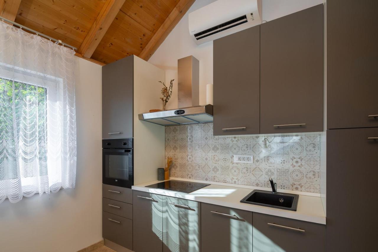 Villa Leoma With Heated Pool Marusici  المظهر الخارجي الصورة