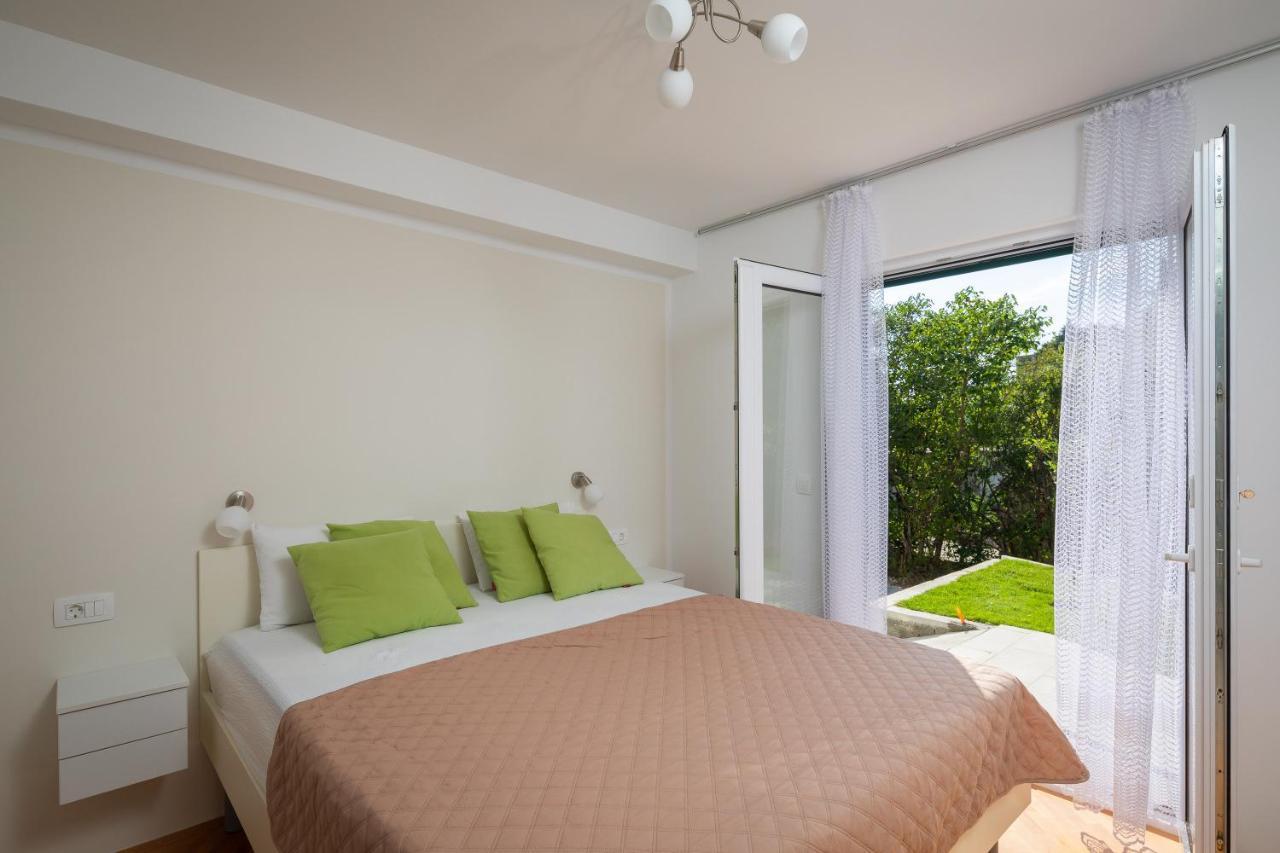 Villa Leoma With Heated Pool Marusici  المظهر الخارجي الصورة